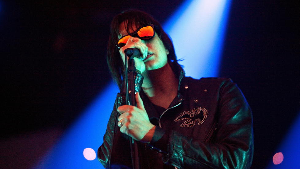 KRONGLETE VEI: Etter flerfoldige soloprosjekter og en halvhjertet comeback-plate, har The Strokes som band funnet formen igjen. Her fra Hovefestivalen for to �r siden. Foto: Anders Gr�nneberg
