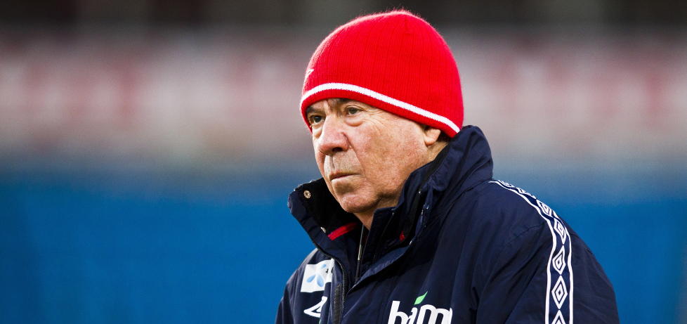 H�PET LEVER:
Norges landslagstrener Egil Drillo Olsen sa etter tapet for Albania at Norge m� konsentrere seg om andreplassen i gruppa. Kanskje han ombestemmer seg etter dagens kamp.
Foto: Vegard Gr�tt / NTB scanpix