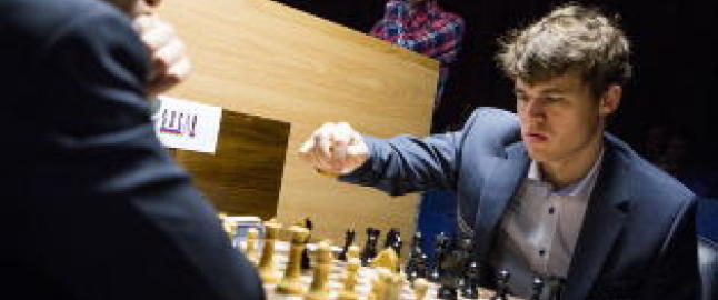 Magnus Carlsen var i kjempetr�bbel