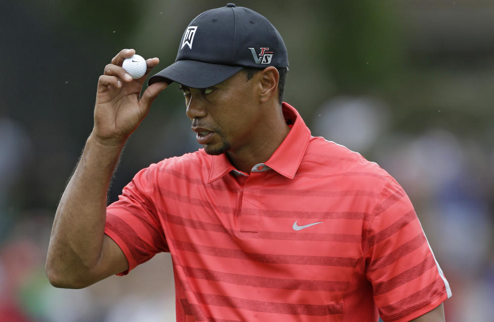 STOPPET AV STORM: Tiger Woods m� vente f�r det blir klart om han overtar ledelsen p� verdensrankingen. Foto: AP Photo/John Raoux/NTB scanpix