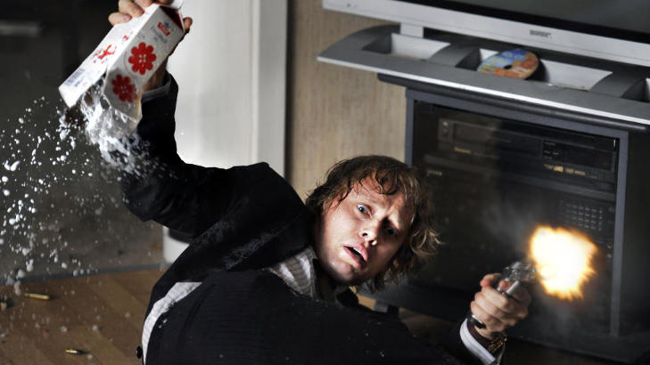 Internasjonal suksess: Skyting gjennom melkekartong og bading i utedo har sl�tt an i utlandet. I kveld fikk Hodejegerne pris under prestisjetunge Empire-awards. Foto: Erik Aavatsmark / Friland AS