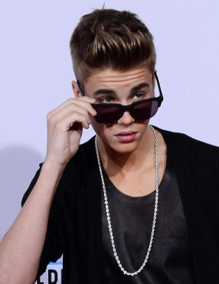 Nektet Lippestads datter � se Bieber med venninnene