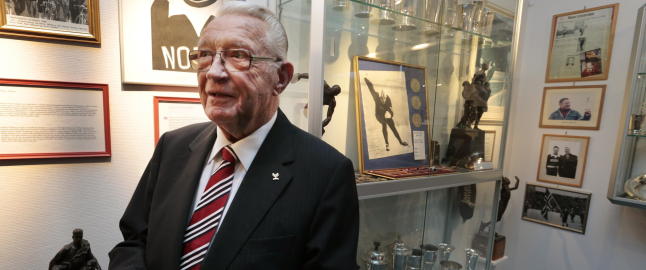 �Hjallis� begraves p� statens bekostning