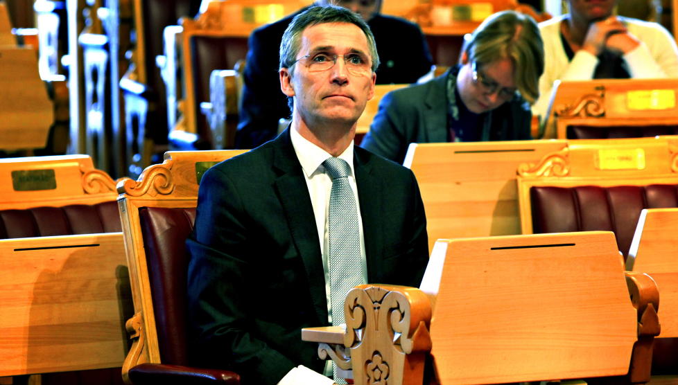 LEGENDE: Jens Stoltenberg sier Hjallis vil leve videre i hjertene til folk. Foto: Jacques Hvistendahl / Dagbladet