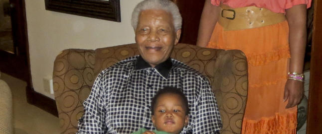 Nelson Mandela (94) p� sykehus igjen