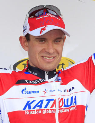 Kj�rte ut i rennesteinen da hjelperytteren ble pysete