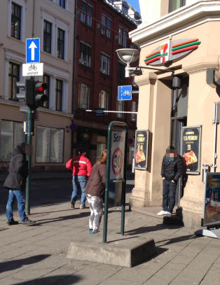 Retten om 20-åring etter knivdrama: - Han er livsfarlig