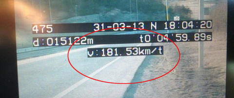 UP slet med � ta igjen Mercedes-f�reren som holdt 181 km/t i snitt