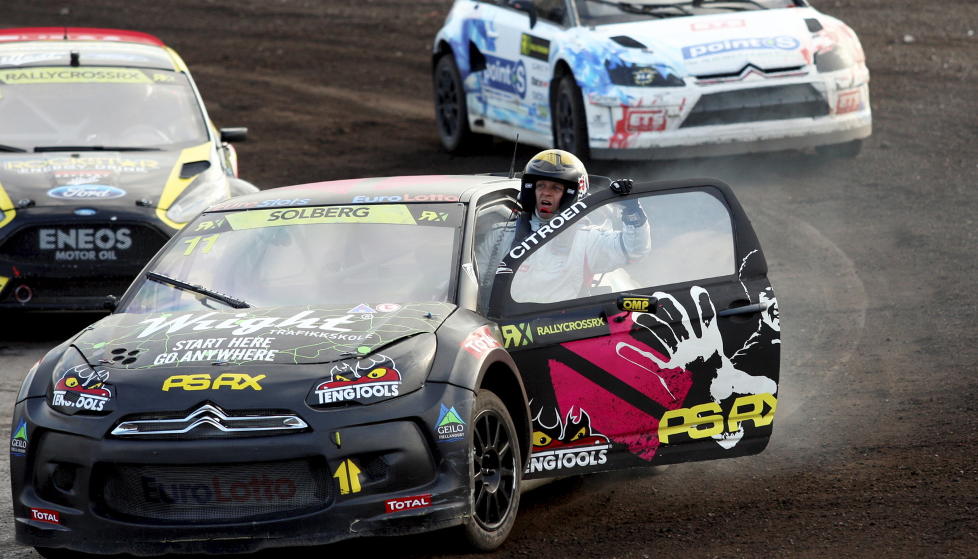 TEKNISKE PROBLEMER:
Petter Solberg slet med tekniske problemer og
kom p� 19. plass i f�rste heat  p� �pningen 
av �rets EM-runde.
Foto: J�rgen Steinli / NTB scanpix