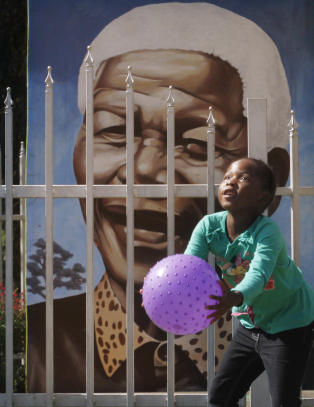 - Mandela blir stadig bedre
