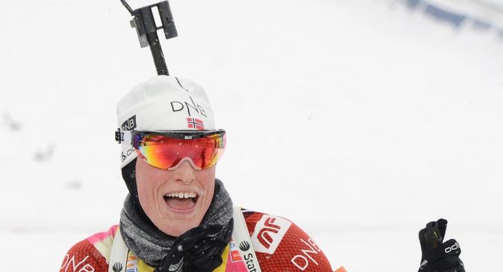 SUVEREN: Tora Berger er k�ret til �rets skiskytter, av Forum Nordicum, etter en fantastisk vinter for henne. Foto: Natalia Kolesnikova / AFP / NTB Scanpix
