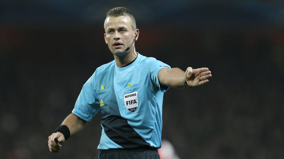 F�R D�MME STORKAMP: Svein Oddvar Moen skal d�mme kampen mellom Real Madrid og Galatasaray. Foto: AP Photo/Alastair Grant