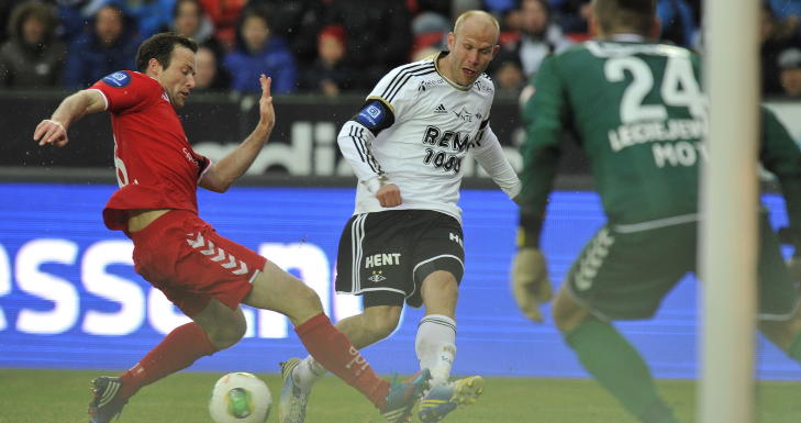 STOR KAMP: Mikael Dorsin scoret to m�l og hadde en m�lgivende pasning mot Brann.
Foto: Ned Alley / NTB scanpix