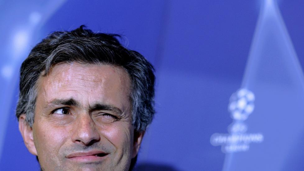  STORE DR�MMER:  Jose Mourinho oppn�dde det meste med Chelsea, men greide ikke � vinne Champions League med London-klubben. Det tror en av hans tidligere disipler, Didier Drogba, gj�r at portugiseren vil tilbake til Stamford Bridge. Foto: REUTERS / Alessia Pierdomenico / NTB Scanpix