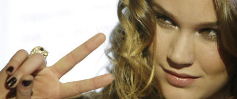 Planla � drepe Joss Stone (25) med samuraisverd
