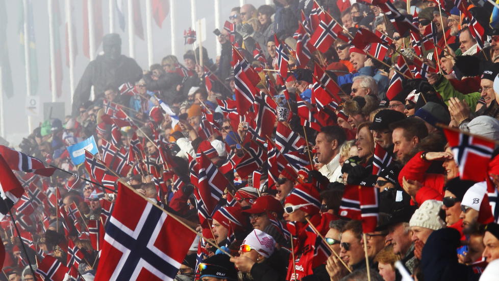  FASCISME?  - Om dette med nordmenn og langrenn virker som en naturlig kobling, som ikke har noe med politikk eller fascisme � gj�re, s� tenker man annerledes n�r man har lest Henrik Arnstads �Elskede fascisme�, skriver Lise Goldman i sin anmeldelse.  Foto: Lise �serud / Scanpix