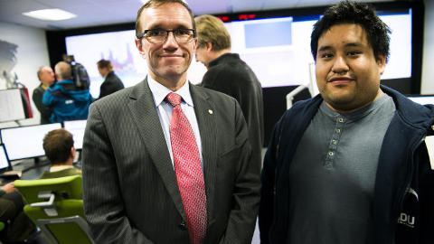 NYE PARTNERE: Utenriksminister Espen Barth Eide (Ap) tok tidligere i �r kontakt med informasjonsansvarlig i The Gathering, Simon Eriksen Valvik. Valvik har fungert som kommunikasjonsansvarlig for KANDU og TG i saken som omhandler Trym N�vestad. Foto: H�kon Eikesdal / Dagbladet.