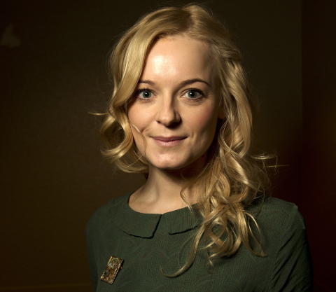 NOMINERT: �Halvbroren�s Mariann Hole kan stikke av med prisen for �Beste kvinnelige skuespiller� for rollen som Vera. Serien er basert p�  boka til Lars Saabye Christensen.  Foto: Terje Bendiksby / NTB scanpix