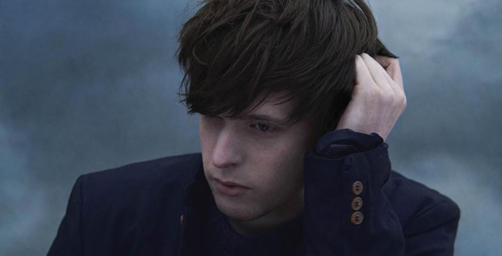 MINDRE MINIMALISTISK: Med sitt nye album bygger James Blake videre p� det unike talentet han viste p� debuten. Foto: Universal.