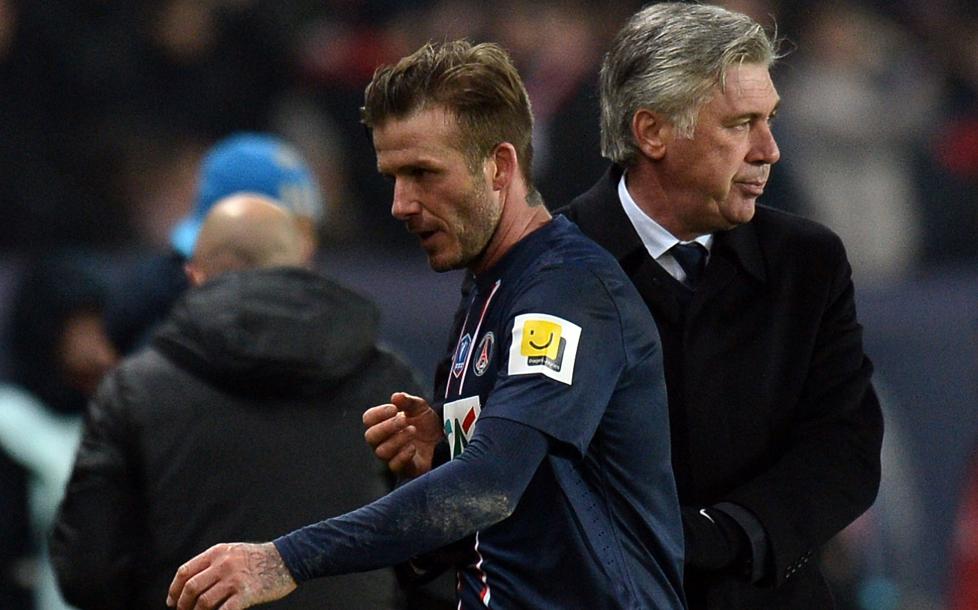 BENEKTER RYKTER: Det hevdes at PSG-trener Carlo Ancelotti brukte David Beckham mot Barcelona av kommersielle grunner. Det beneketer italieneren. Foto: AFP PHOTO/ FRANCK FIFE/NTB scanpix