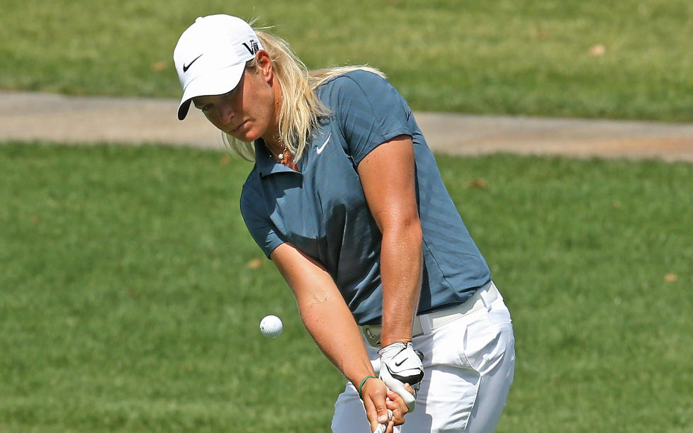 SVAK RUNDE: Suzann Pettersen ledet etter f�rste runde i �rets f�rst majorturnering, men etter en svak andrerunde ligger hun n� p� en del 21. plass.Foto: Stephen Dunn/Getty Images/AFP / NTB Scanpix