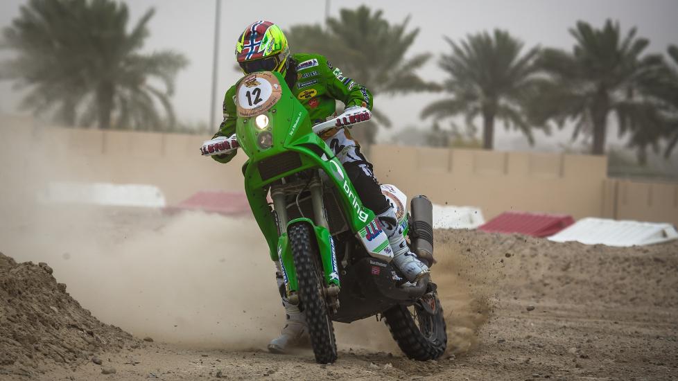  GR�NN GLEDE:  I hvert fall for cross-entusiaster. Her er  P�l Anders Ullev�lseter i aksjon under prologen i Abu Dhabi Desert Challenge
Foto: Marian Chytka/Team Ullev�lseter. / NTB scanpix