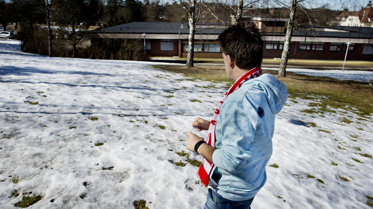 SYKEHUSET BR�T LOVEN: Erik (37) ble lenket til senga p� denne psykiatriske avdelingen i Fredrikstad.  Foto: �istein Norum Monsen / DAGBLADET