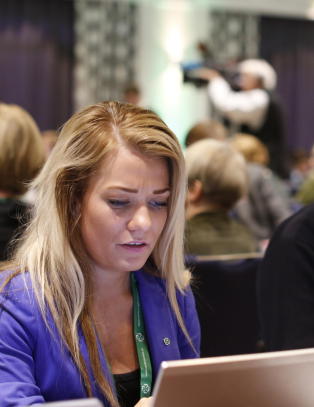 - N� skal vi hjem og sove en natt. S� skal vi ta oss en skikkelig feiring