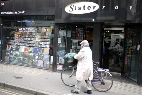 SISTER RAY: Bredt utvalg i Berwick Street, Soho. Foto: Jan Omdahl