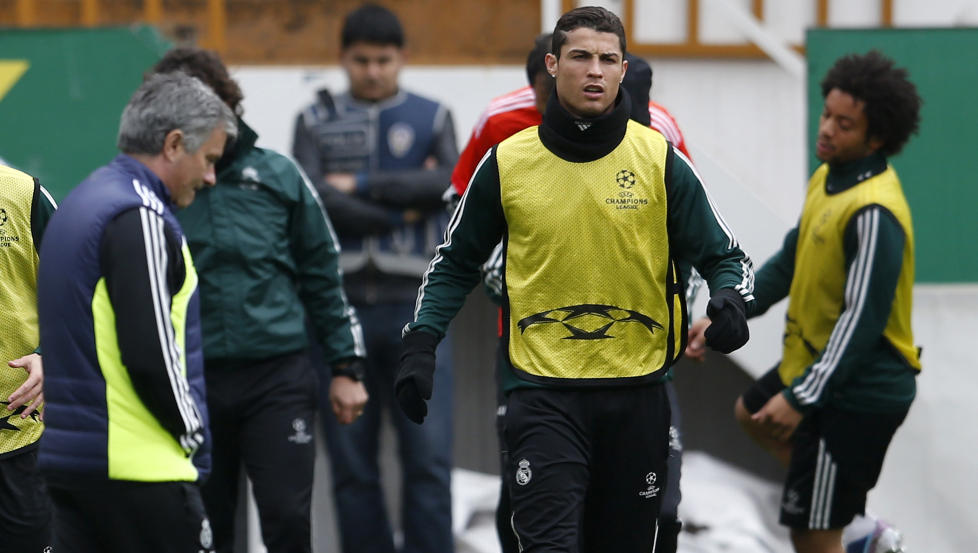 KVARTFINALE MOT GALATASARAY:  Cristiano Ronaldo og resten av Real Madrid er p� plass i Istanbul. FOTO: REUTERS/ NTB SCANPIX