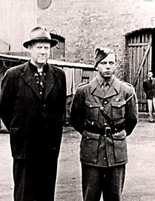 Sammenliknet seg med Olav den hellige og sendte kona en h�rlokk