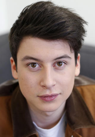 MILLION�R: 17 �r ganme Nick D'Aloisio st�r bak koden og ideen bak appen Summly. Appen er blitt kj�pt av Yahoo for 172 millioner kroner. Foto: REUTERS / Suzanne Plunkett
