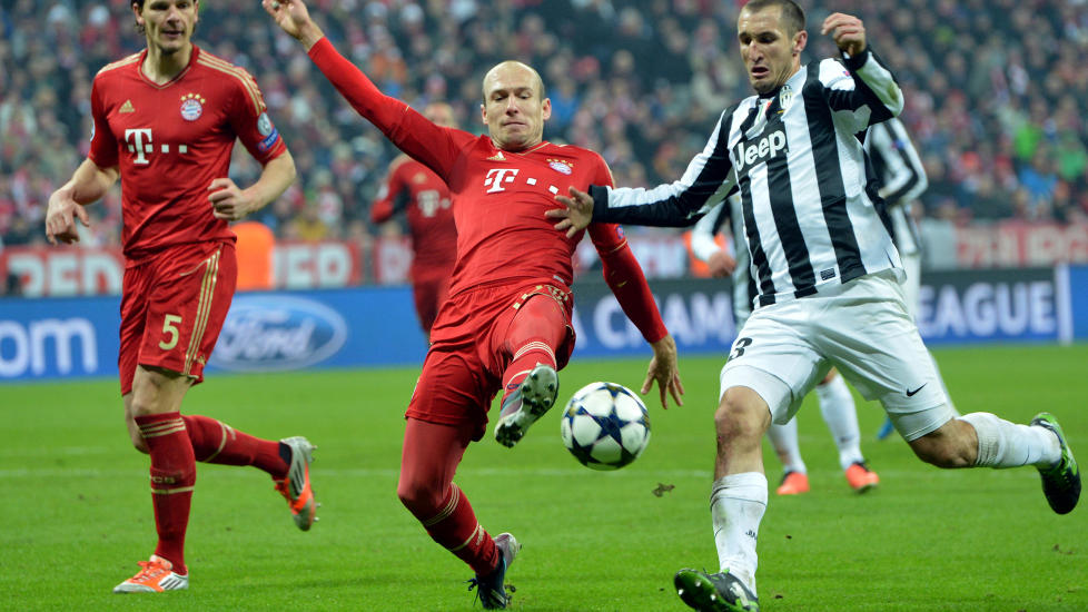  SKUMLE PLANER:  Bayerns Arjen Robben har lyst til � tegne seg p� scoringslisten i kveld.. FOTO: AP/Kerstin Joensson