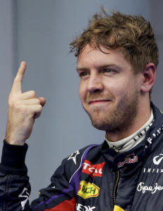 Vettel slenger igjen  med leppa etter ordrenekt