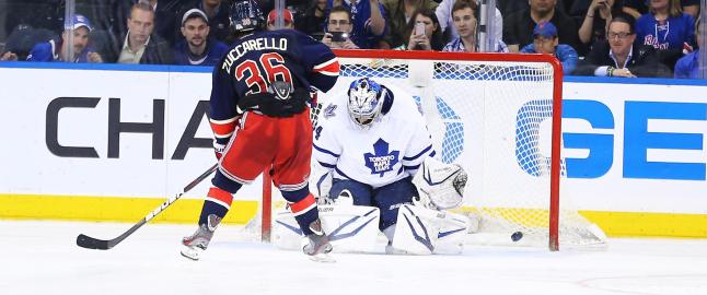 �Zucca� scoret sitt f�rste m�l etter NHL-comebacket