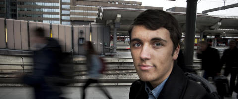 Bendik (16) fant 467 000 kroner i dameveske p� toget