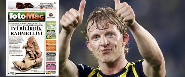 Sp�r d�d over Lazio
foran tomme tribuner