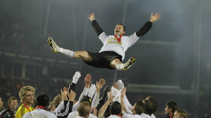LA OPP: Roar Strand avsluttet toppfotball-karrieren med seriegull p� Lerkendal h�sten 2010. Foto: Gorm Kallestad, NTB scanpix