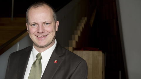 VEKST:  Ketil Solvik-Olsen mener handlingsregelen m� endres, og er sikker p� � f� H�yre med p� det. Foto: �istein Norum Monsen / DAGBLADET