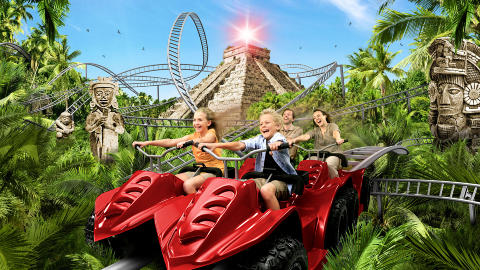 MORO P� DANSK: Denne nye berg-og-dal-banen finner p� Jylland. �Juvelen� er Europas eneste s�kalte double launch coaster, det vil si en berg-og-dal-bane hvor du blir skutt ut med h�y fart to ganger. Du sitter ikke i vanlige vogner, men i knallr�de ATV-vogner, ogs� det en nyhet. Foto: DJURS SOMMERLAND