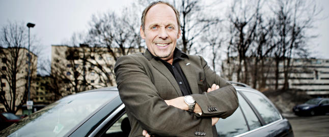 - Da jeg var ferdig, kastet gutta bokershortser etter meg
