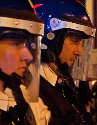 Tusenvis vil feire Thatchers d�d i kveld