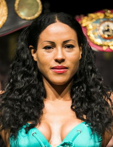 Br�khus inviterte kulturministeren p� kamp- fikk aldri svar