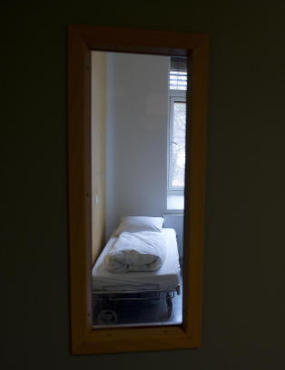 Vil l�se inn de farligste pasientene om natta