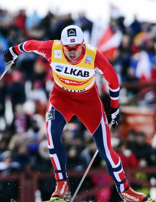 Northug utsetter kneoperasjonen til sensommeren