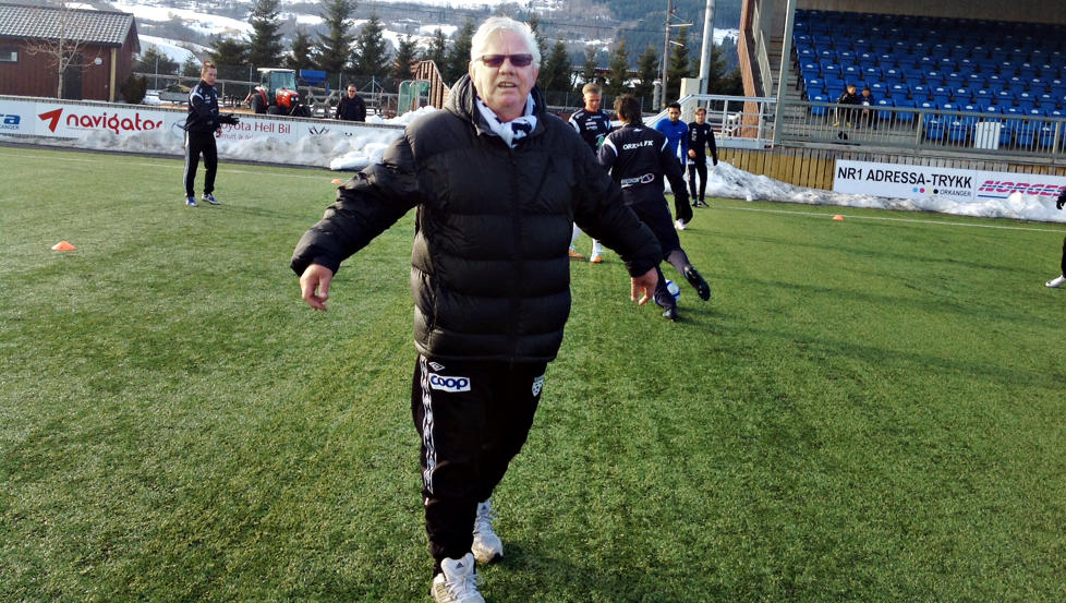 LEGENDE:  Nils Arne Eggen er Norges beste trener gjennom tidene. N� trener han Orkla FK i 3. divisjon. S�ndag er det seriepremiere hjemme mot Tynset. FOTO: BJ�RG SCHEI