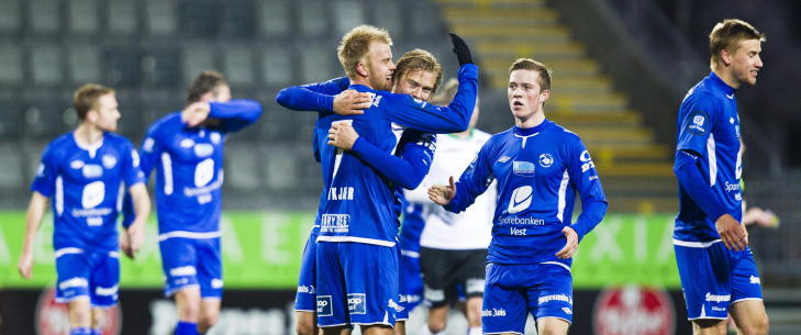 MATCHVINNER: Christian Gytkj�r (med ryggen til).
Foto: Vegard Gr�tt / NTB scanpix