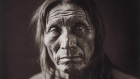 Ca. 1905: Denne indianerens navn er Big Head. Foto: Library of Congress/Edward S. Curtis