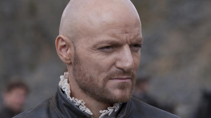 Ukjent hjemme: Madsen bor i London og jobber som skuespiller i England, Tyskland, Danmark og Norge. Han bryr seg fint lite om at han ikke er en kjent navn blant mannen i gata. Foto: Fox