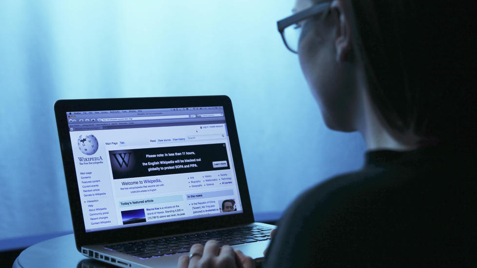 KVINNEDELTAKELSE: �Men er det egentlig s� vanskelig � f� kvinner til � skrive leksikontekster p� nett? I Store norske leksikon rekrutterer vi fagansvarlige som fungerer som skribenter og redakt�rer p� fagomr�dene v�re�, skriver artikkelforfatterne.